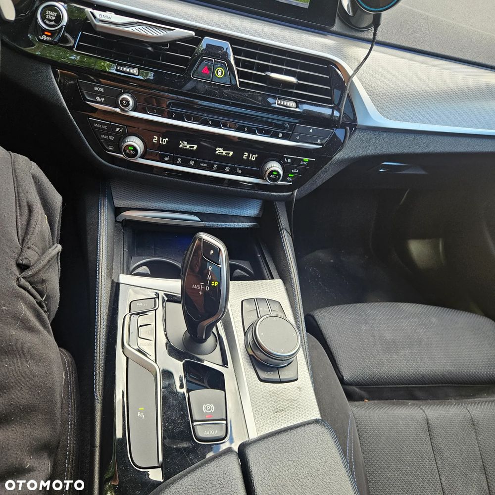 BMW Seria 5 530i xDrive M Sport sport - 13