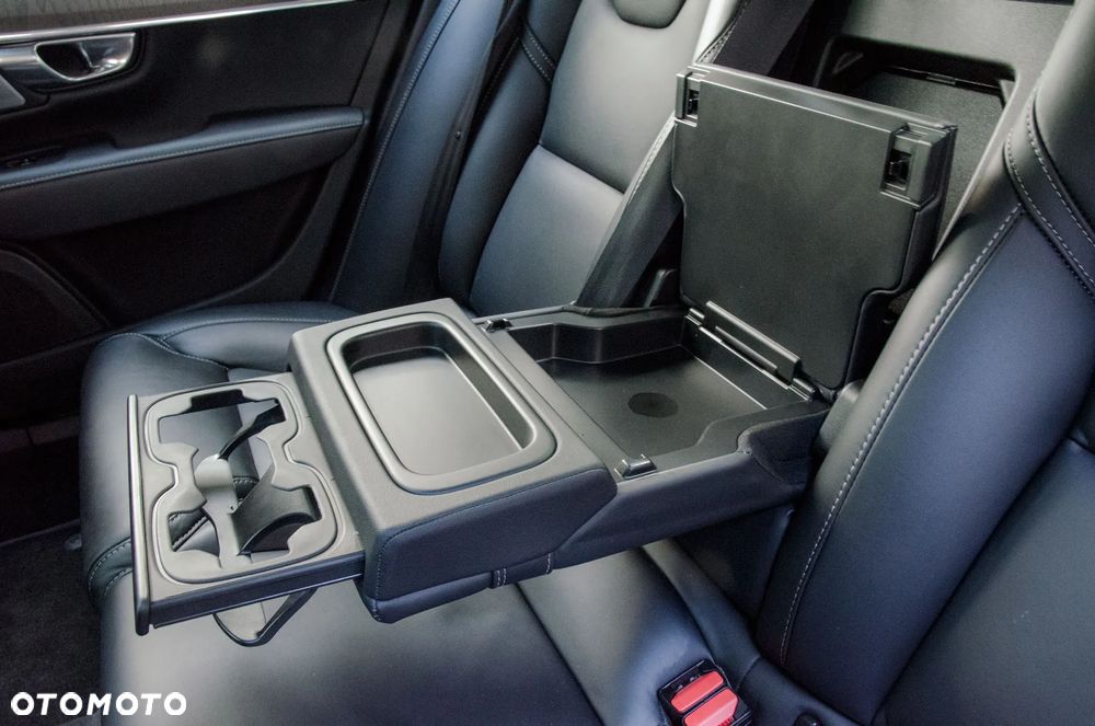 Volvo S90 T8 Twin Engine AWD Geartronic Inscription - 29