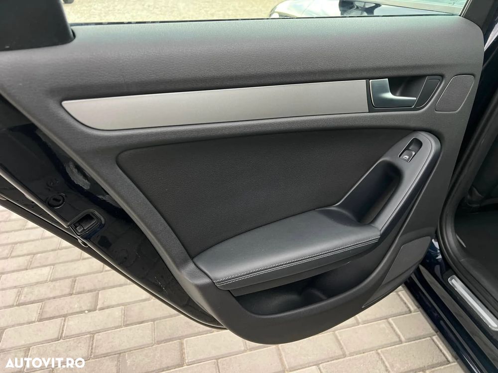Audi A4 Avant 2.0 TDI DPF multitronic Ambition - 13