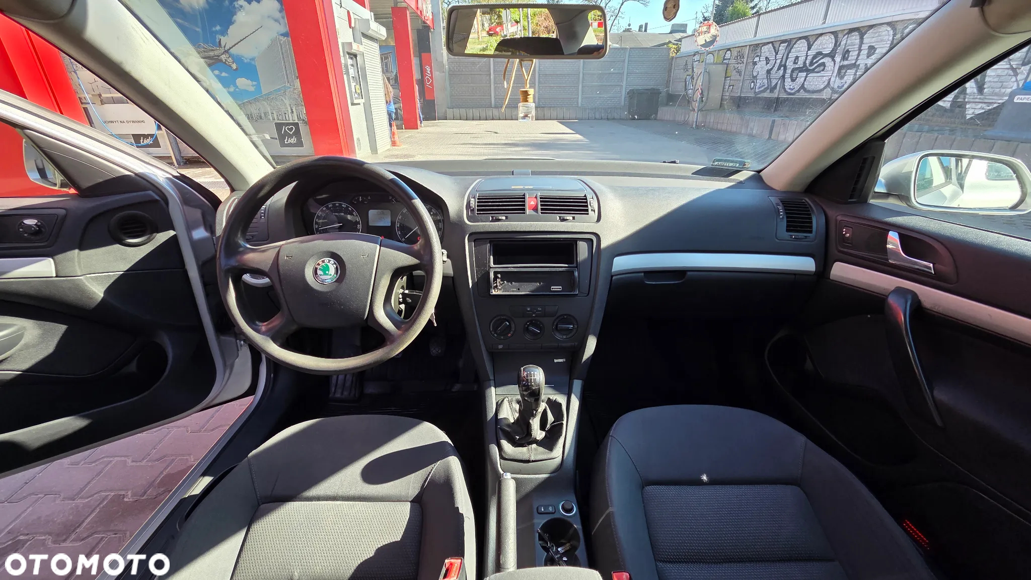 Skoda Octavia 1.6 FSI Ambiente - 7