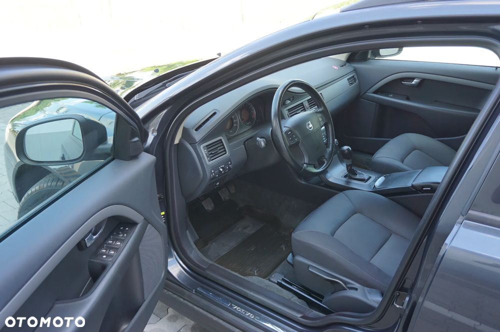 Volvo V70 2.0 Kinetic - 9