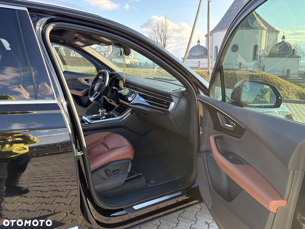 Audi Q7 - 25