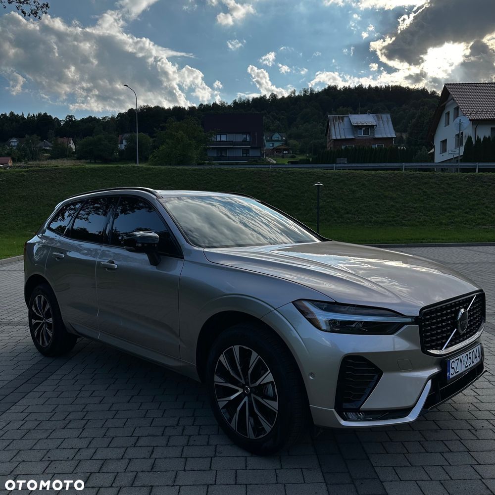 Volvo XC 60 B4 B Plus Dark - 2