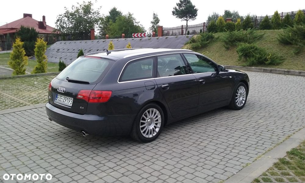 Audi A6 Avant 2.4 - 2