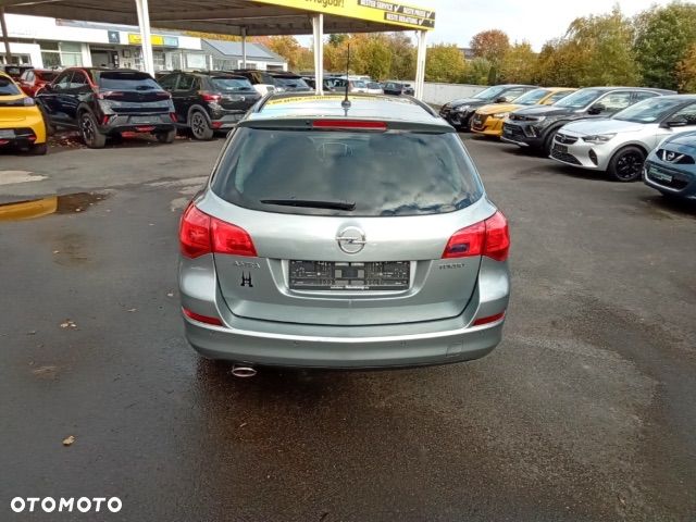 Opel Astra - 33