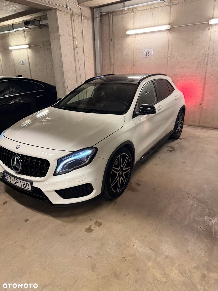 Mercedes-Benz GLA 200 7G-DCT AMG Line - 15
