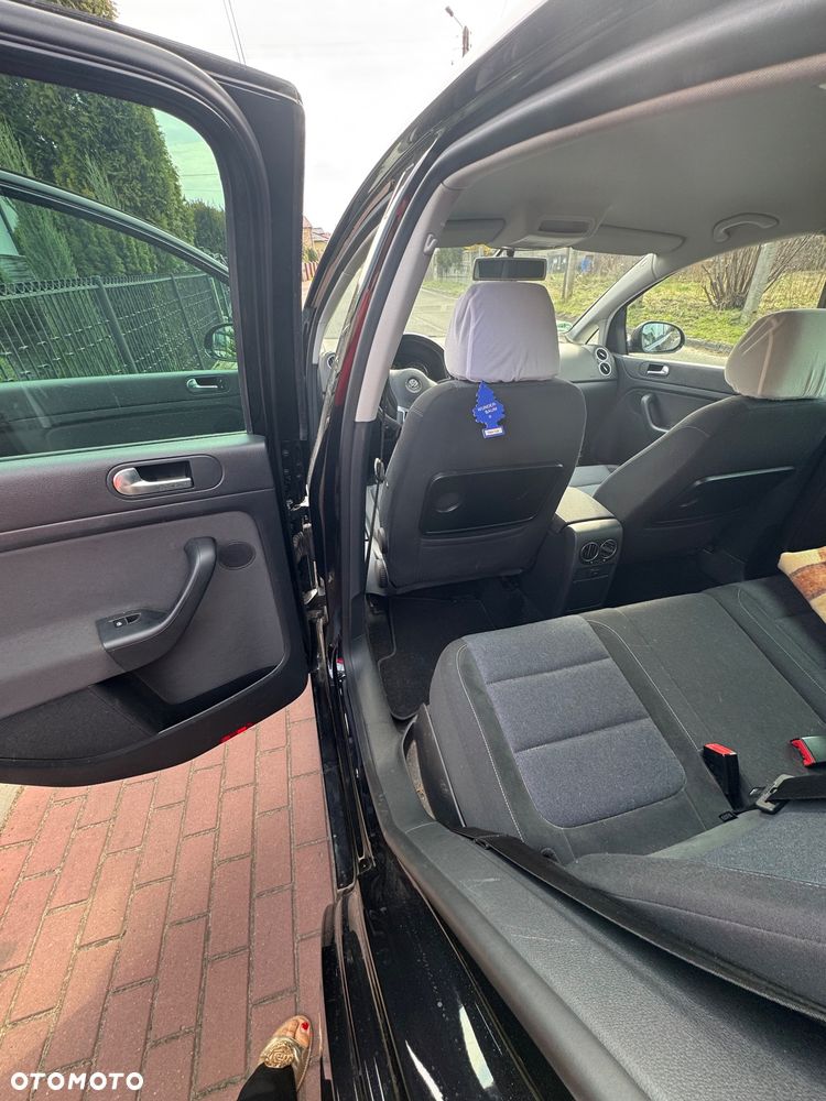 Volkswagen Golf Plus 1.6 TDI DPF Style - 10
