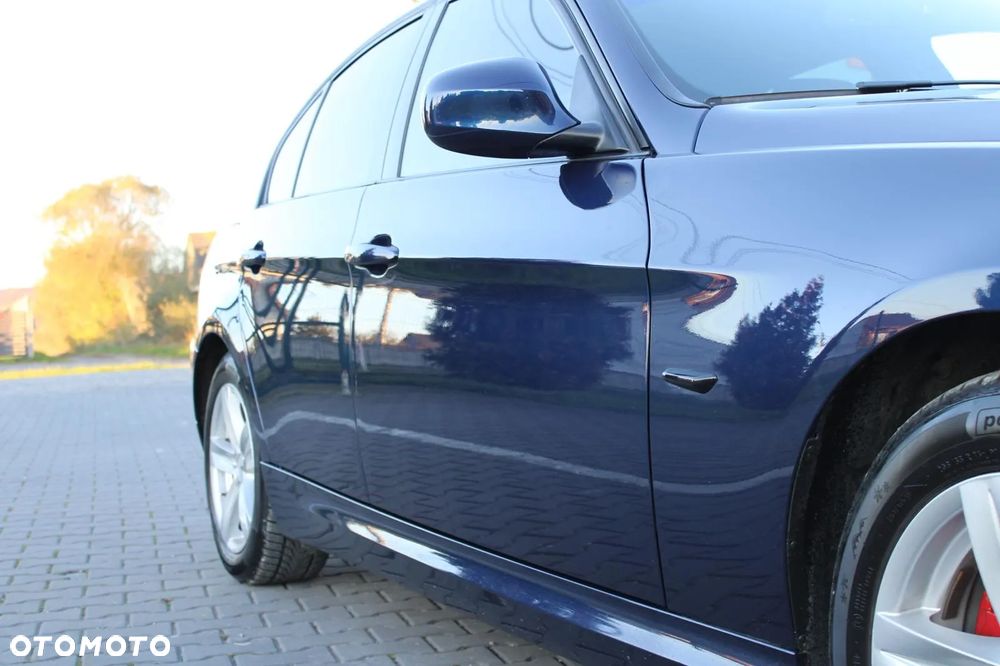 BMW Seria 3 318d - 10