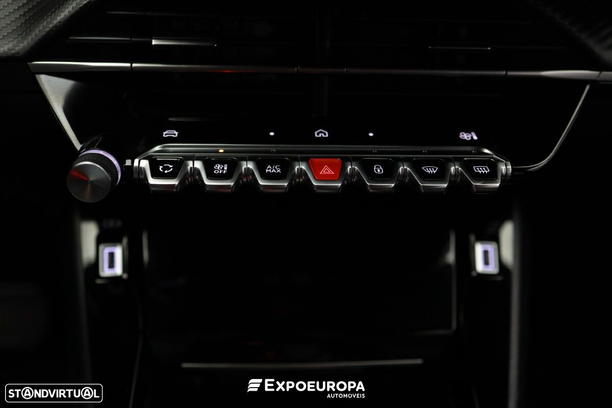 Peugeot 2008 PureTech 130 EAT8 Allure - 31
