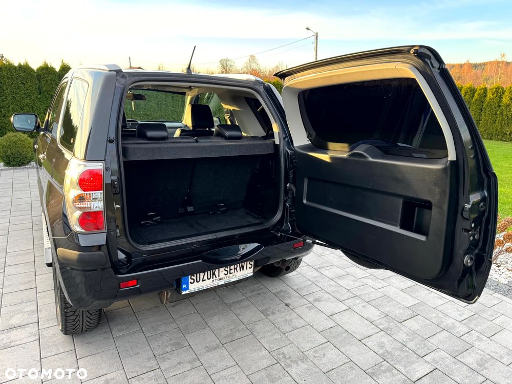 Suzuki Grand Vitara 1.6 Black&White - 12