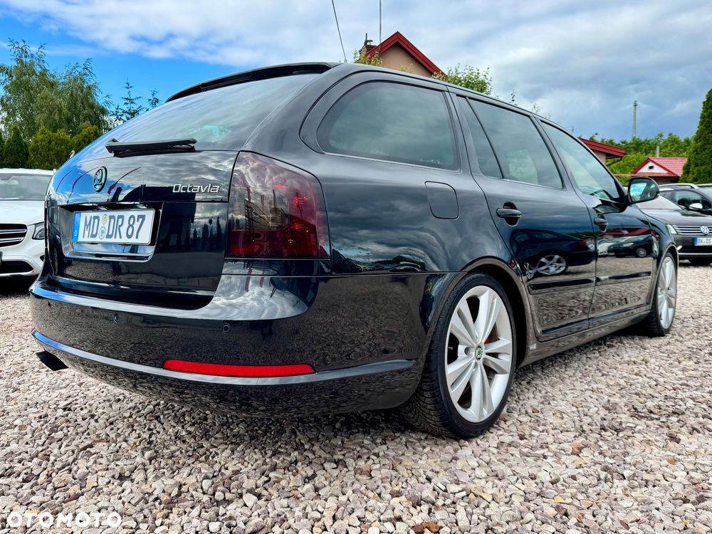 Skoda Octavia 2.0 TDI CR DPF RS - 7