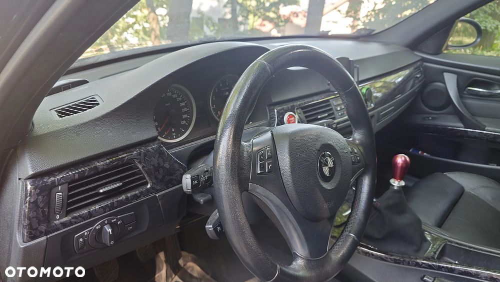 BMW Seria 3 335i - 18