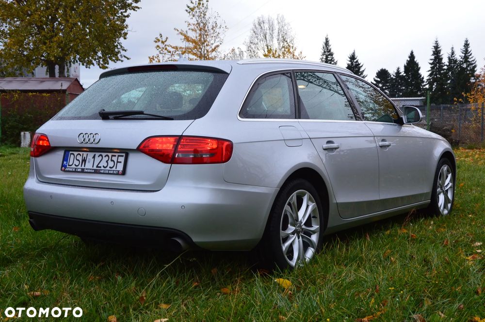 Audi A4 Avant - 4