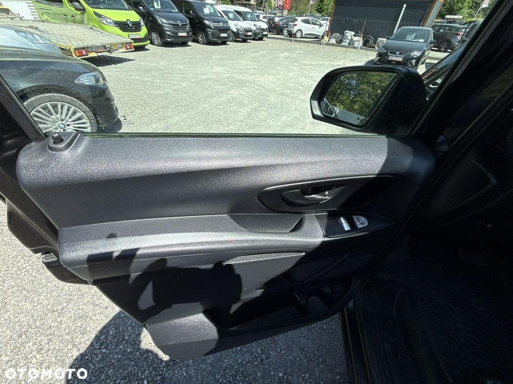 Mercedes-Benz Vito - 17