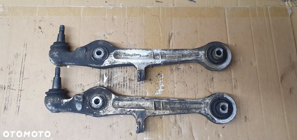 Wahacz prawy lewy przód przedni Audi A4 B7 8E0407155N - 1