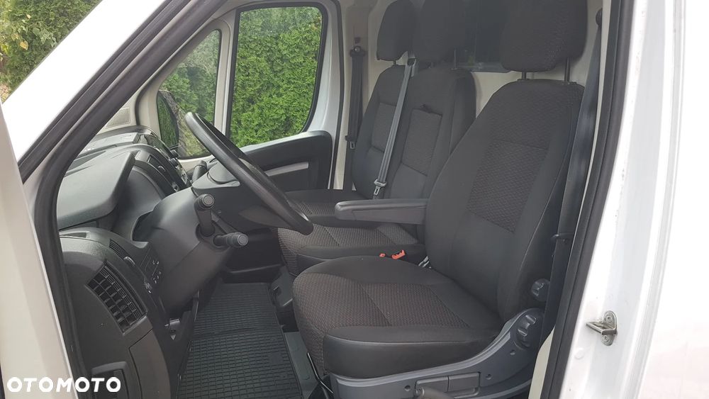 Peugeot Boxer 2.2 HDi 140KM L2H2 - 11