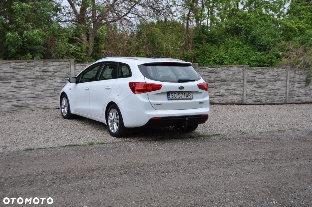Kia Ceed 1.6 GDI L - 4