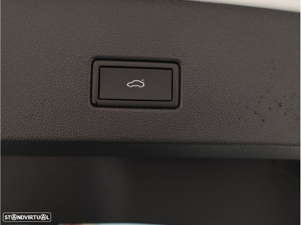 VW T-Roc 1.5 TSI R-Line DSG - 17