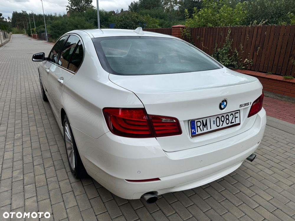 BMW Seria 5 535i xDrive - 4