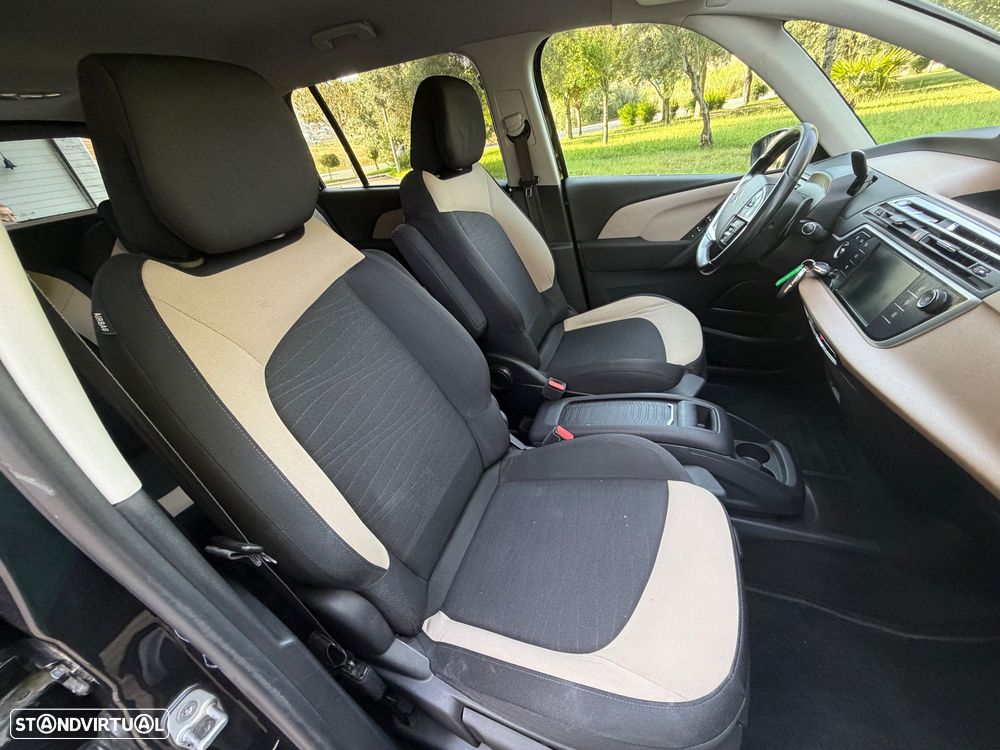 Citroën C4 Grand Picasso 1.6 e-HDi Collection ETG6 J17 - 22