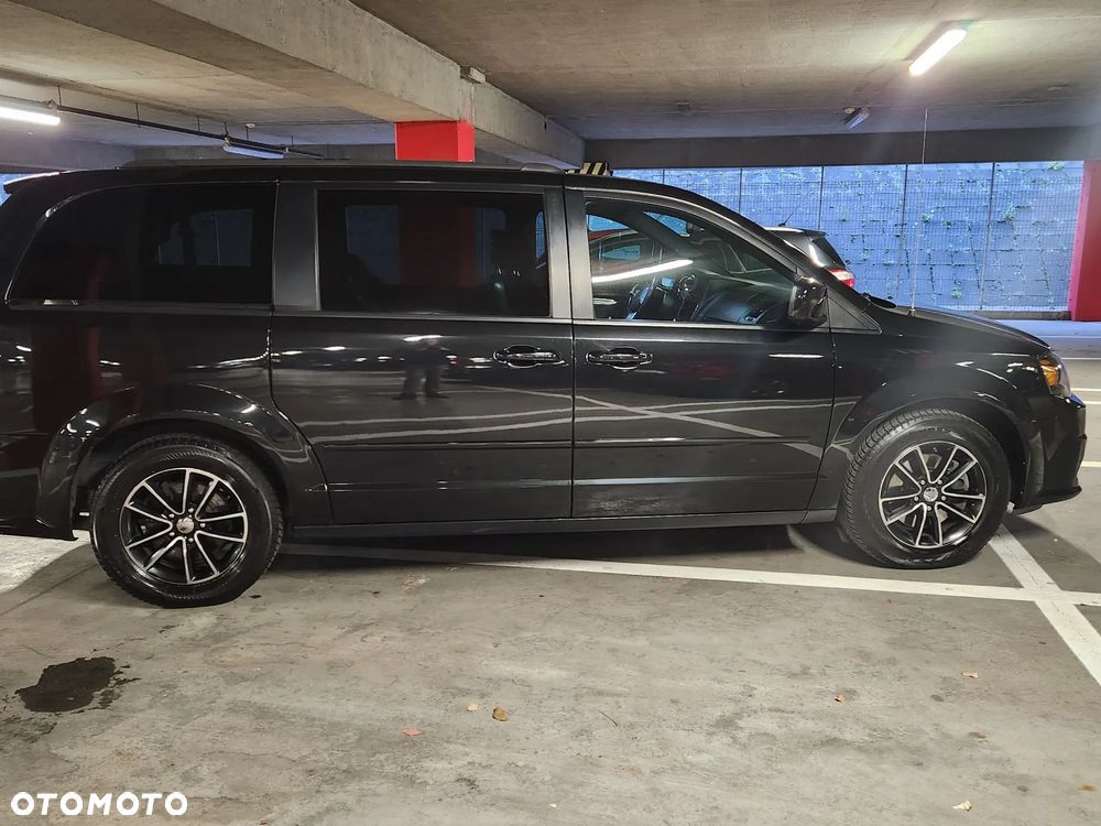 Dodge Grand Caravan 3.6 R/T - 7