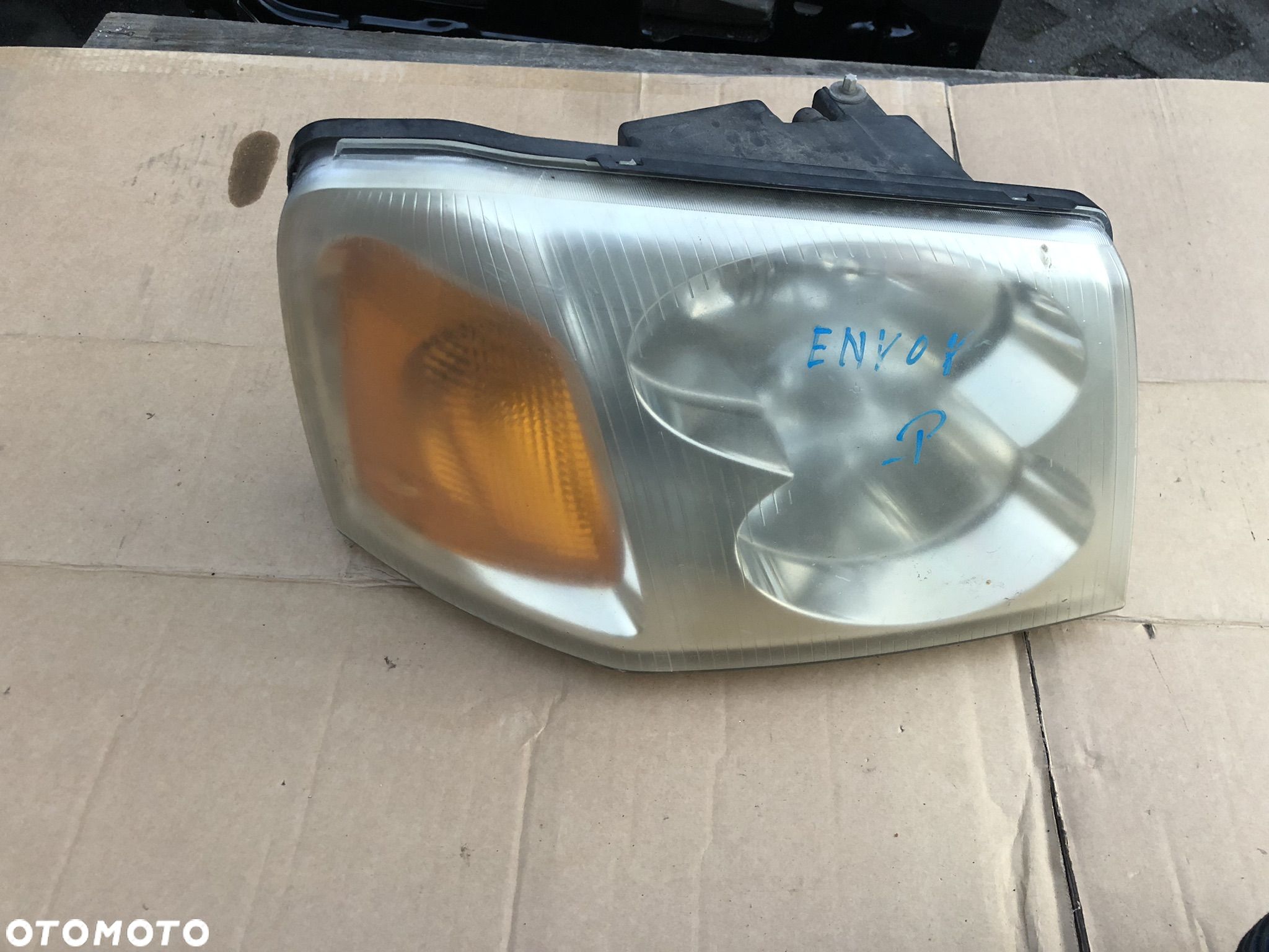 GMC ENVOY 02-09R LAMPA PRZEDNIA PRAWA - 1