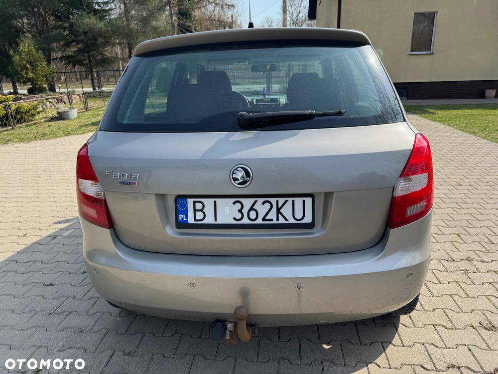 Skoda Fabia 1.6 16V Comfort - 6