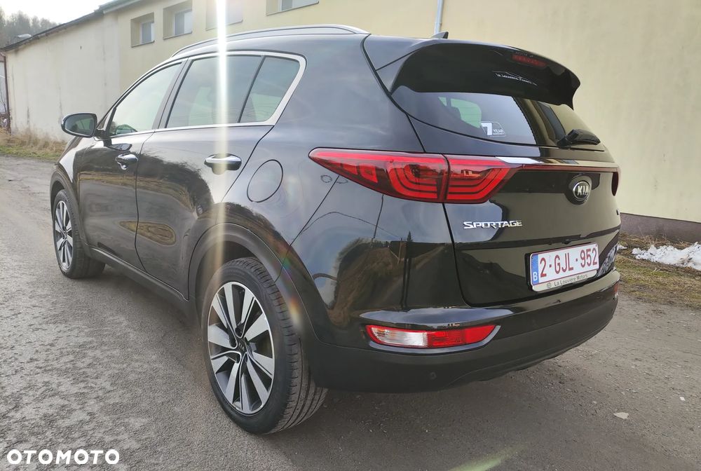Kia Sportage 1.7 CRDI 2WD ISG Dream-Team Edition - 8