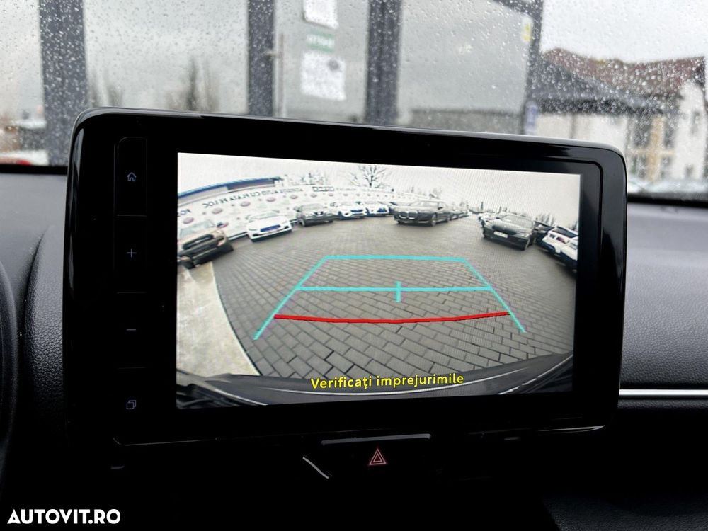 Toyota Yaris Cross - 13