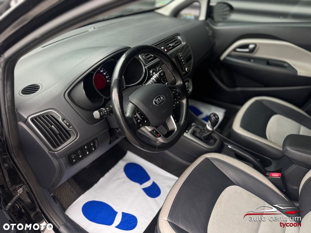 Kia Rio - 15