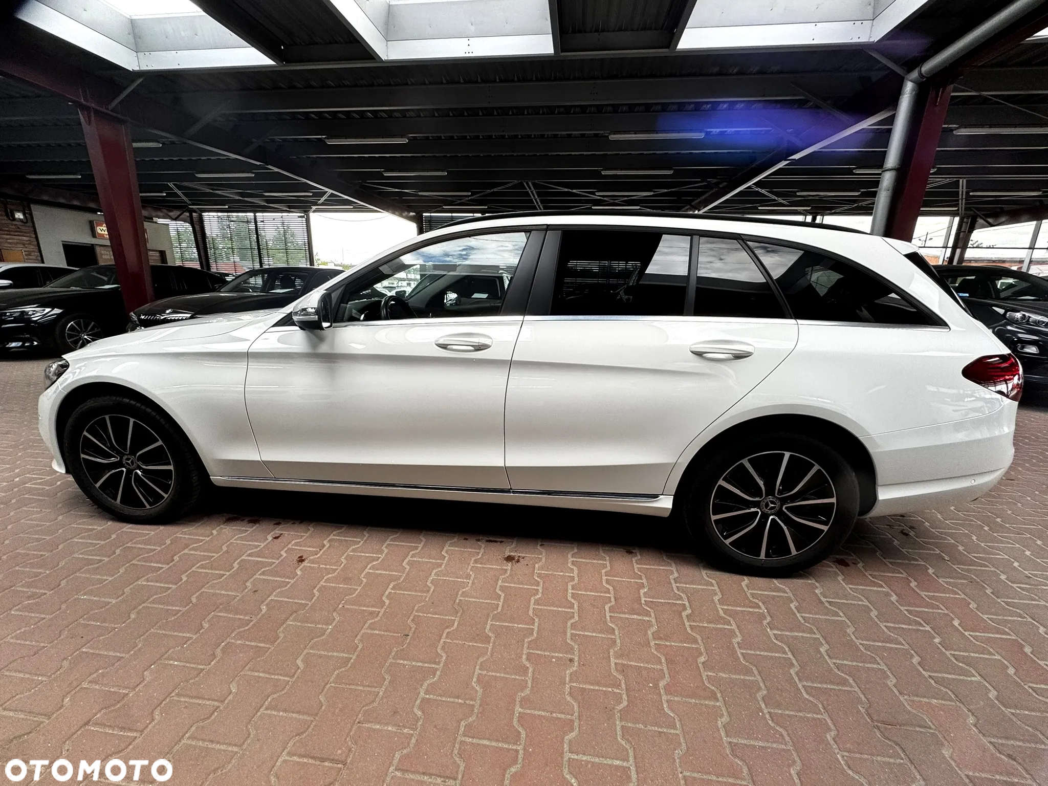 Mercedes-Benz Klasa C 200 4MATIC 9G-TRONIC - 4