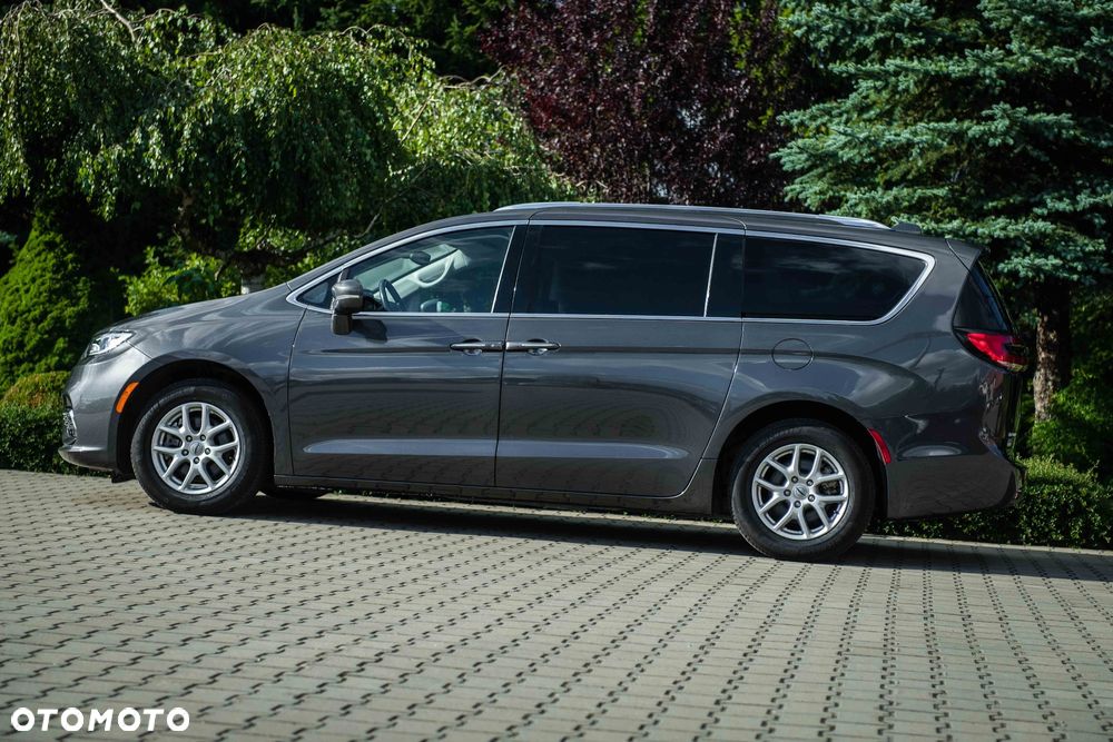 Chrysler Pacifica 2021 photo 3