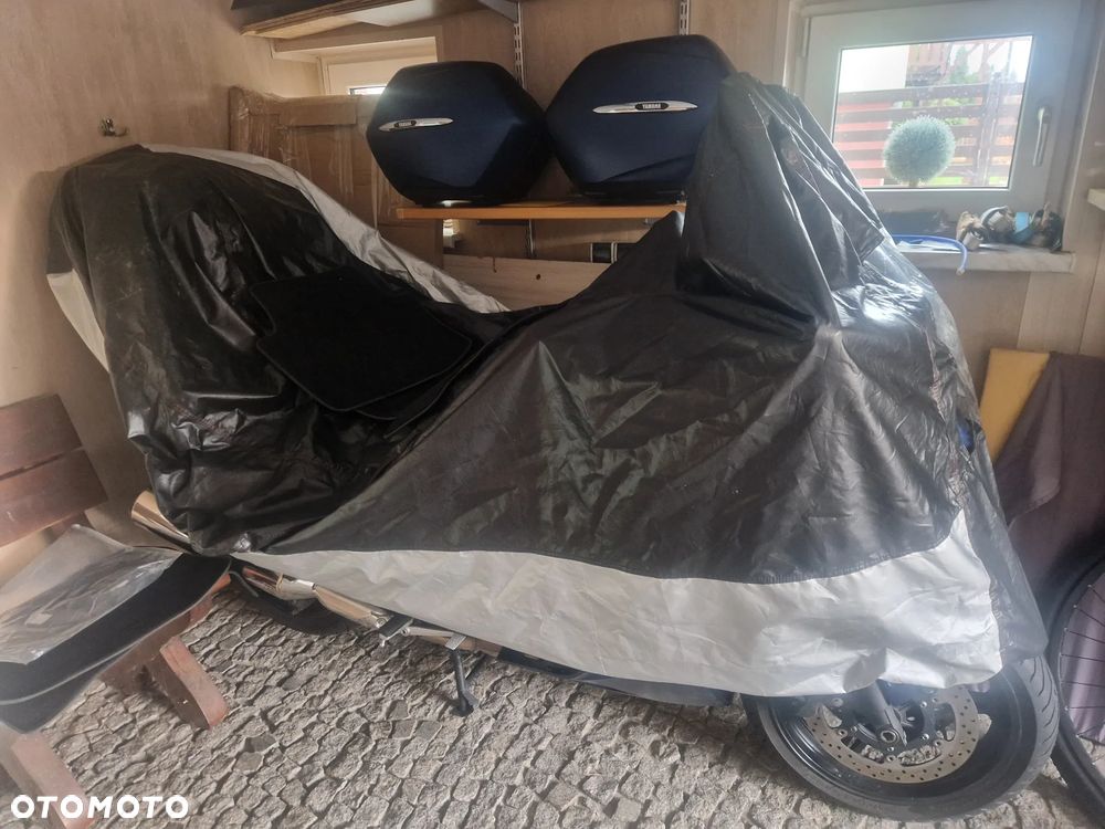 Yamaha FJR - 17