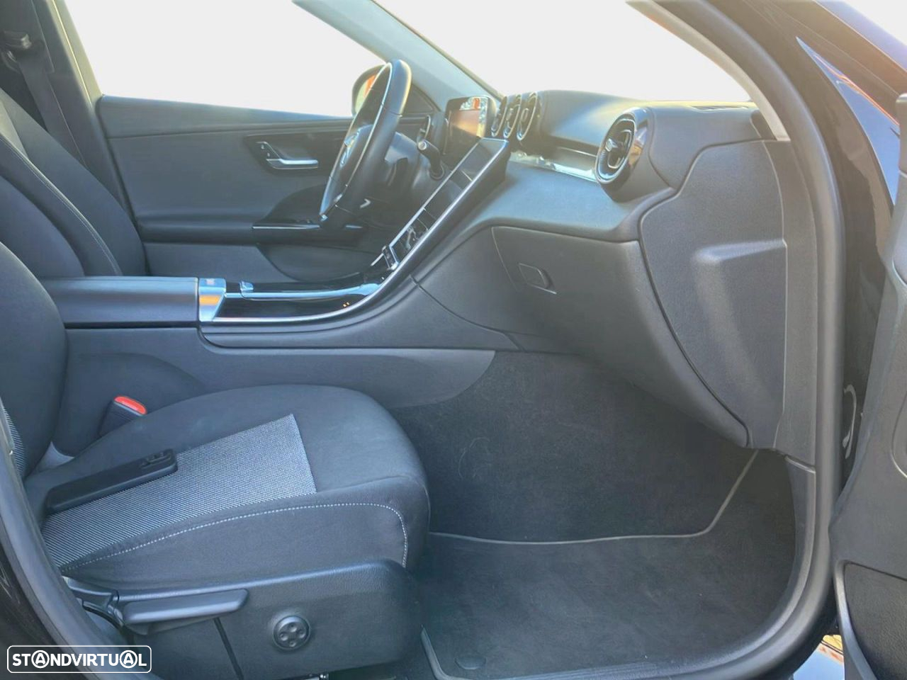 Mercedes-Benz C 200 d Avantgarde - 13