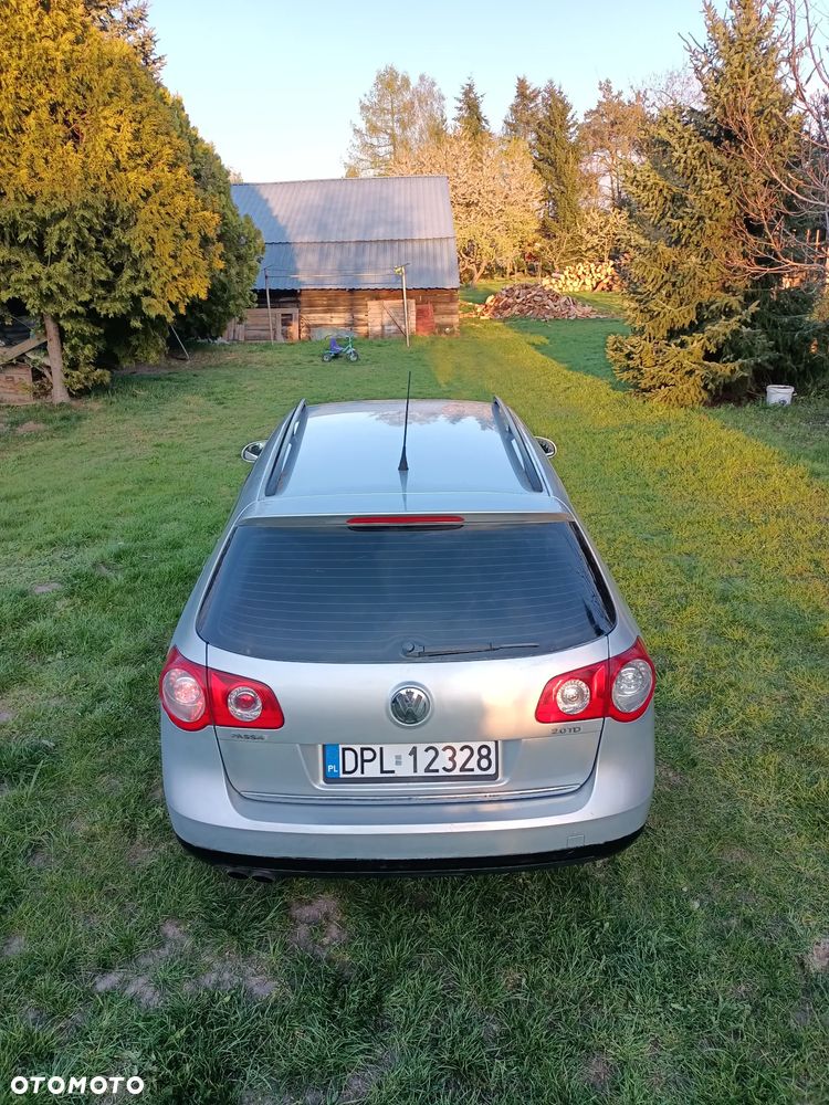 Volkswagen Passat 2.0 TDI DPF Comfortline DSG - 7