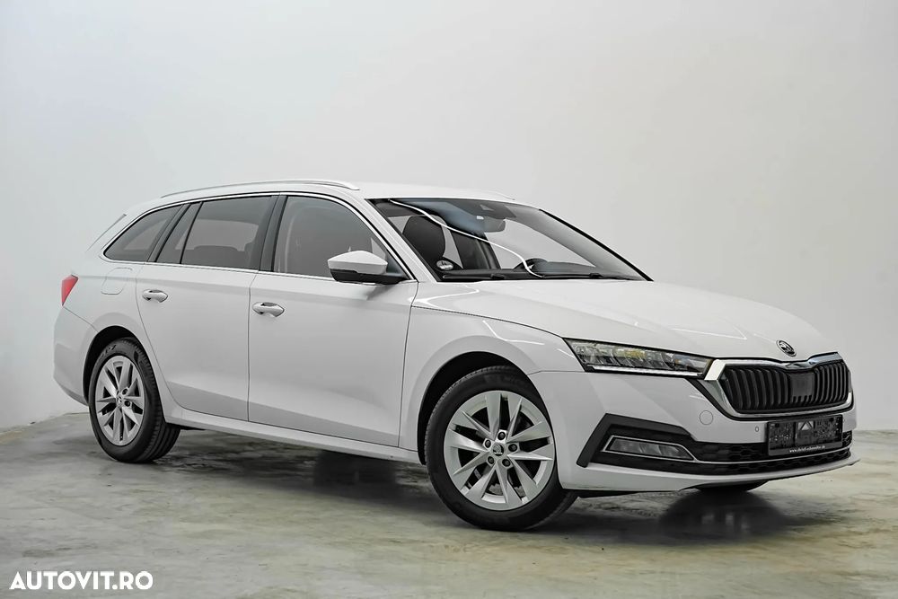 Skoda Octavia Combi 2.0 TDI DSG First Edition - 2