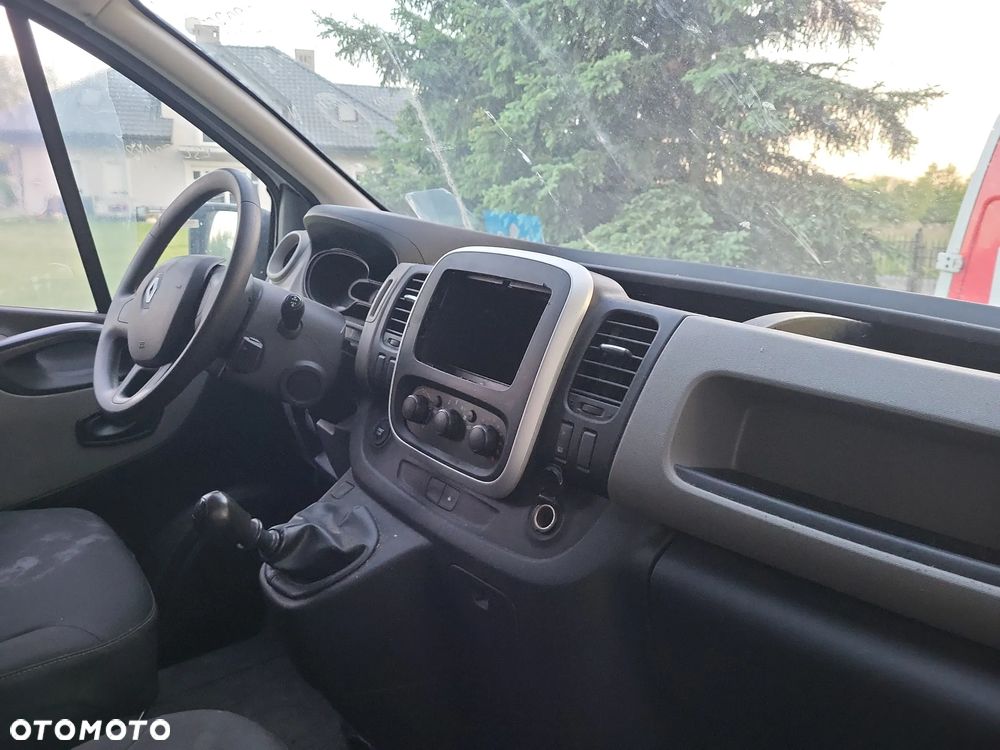 Renault TRAFIC - 6