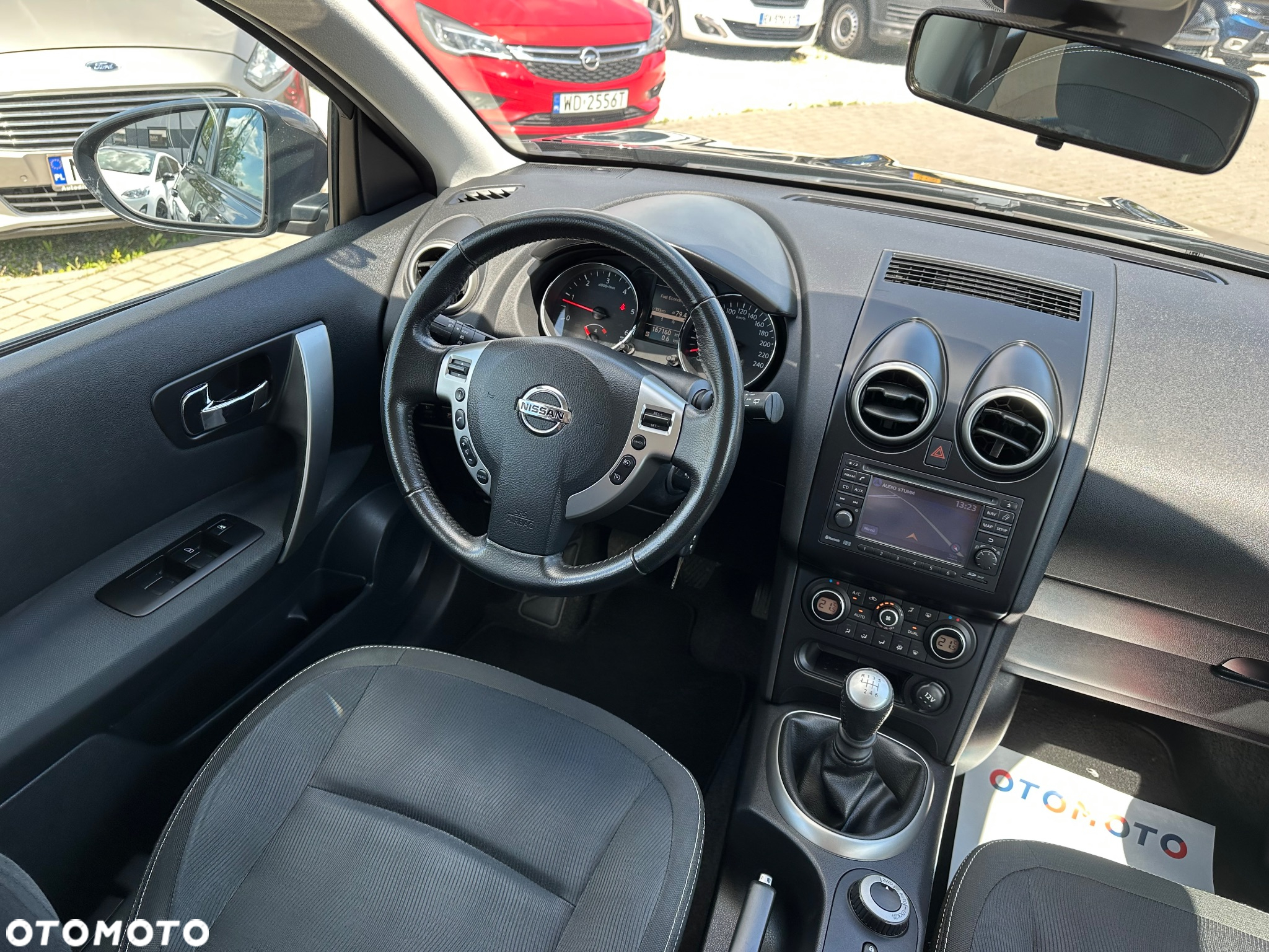 Nissan Qashqai 2.0 dCi DPF 4x4 tekna - 30