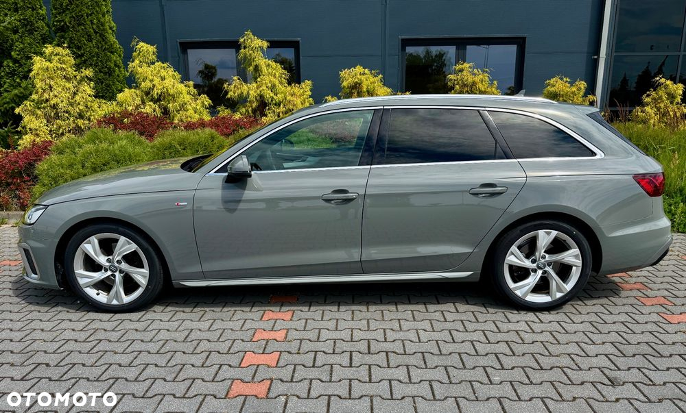Audi A4 Avant 40 TFSI S tronic S line - 9