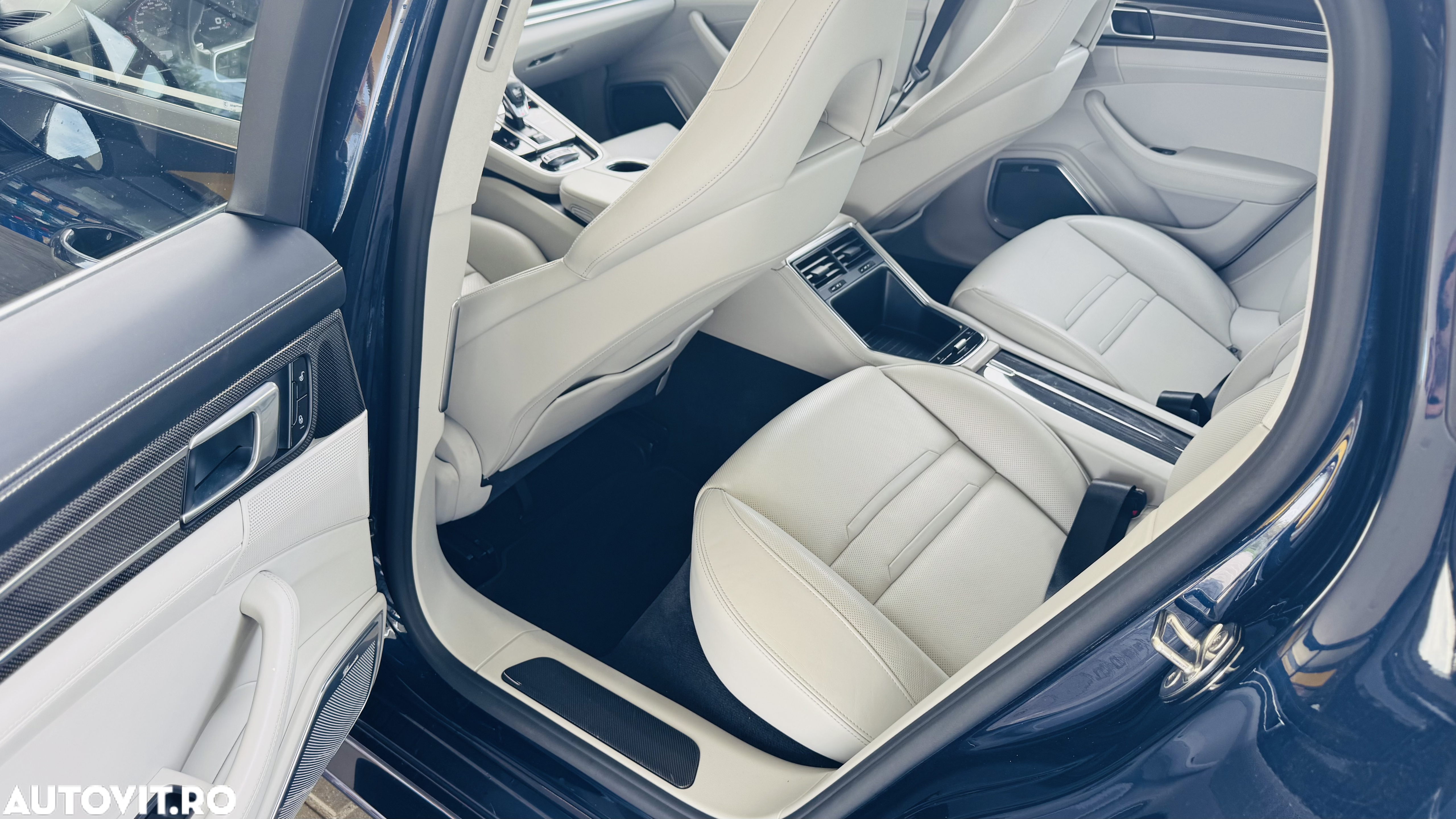 Porsche Panamera - 16