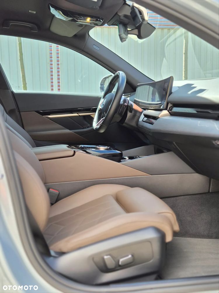 BMW Seria 5 - 15