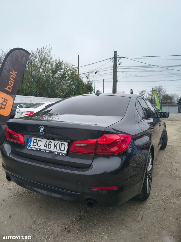 BMW Seria 5 520d xDrive AT - 14