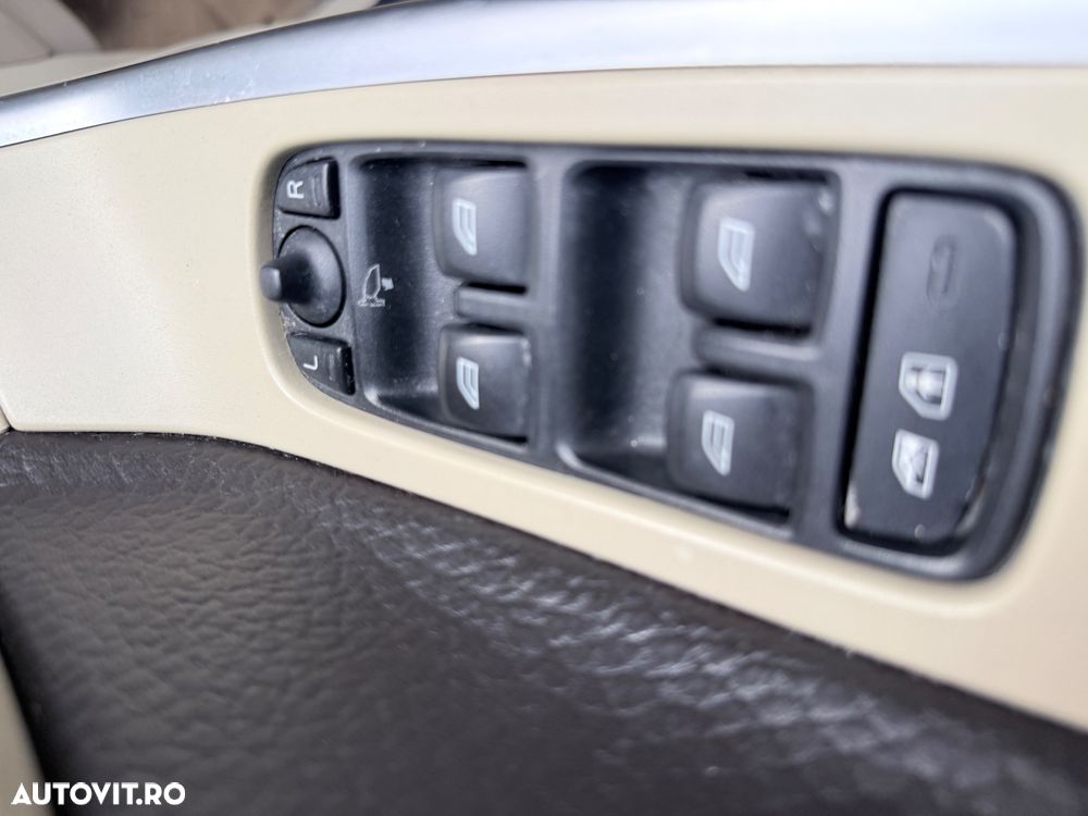 Volvo XC 60 D5 AWD A6 Basic - 9