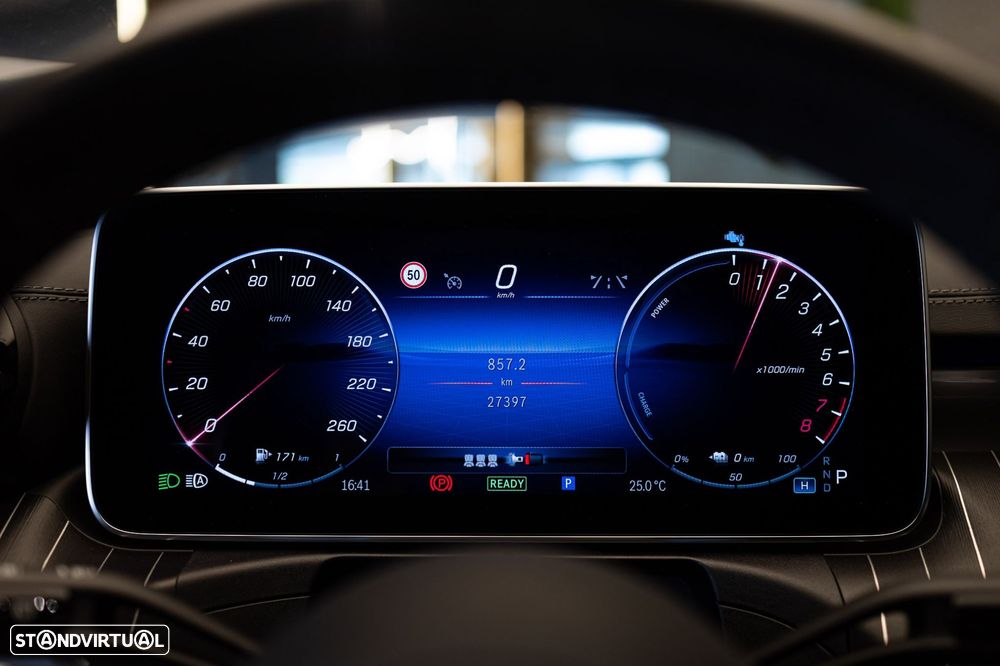 Mercedes-Benz C 300 e AMG Line - 12