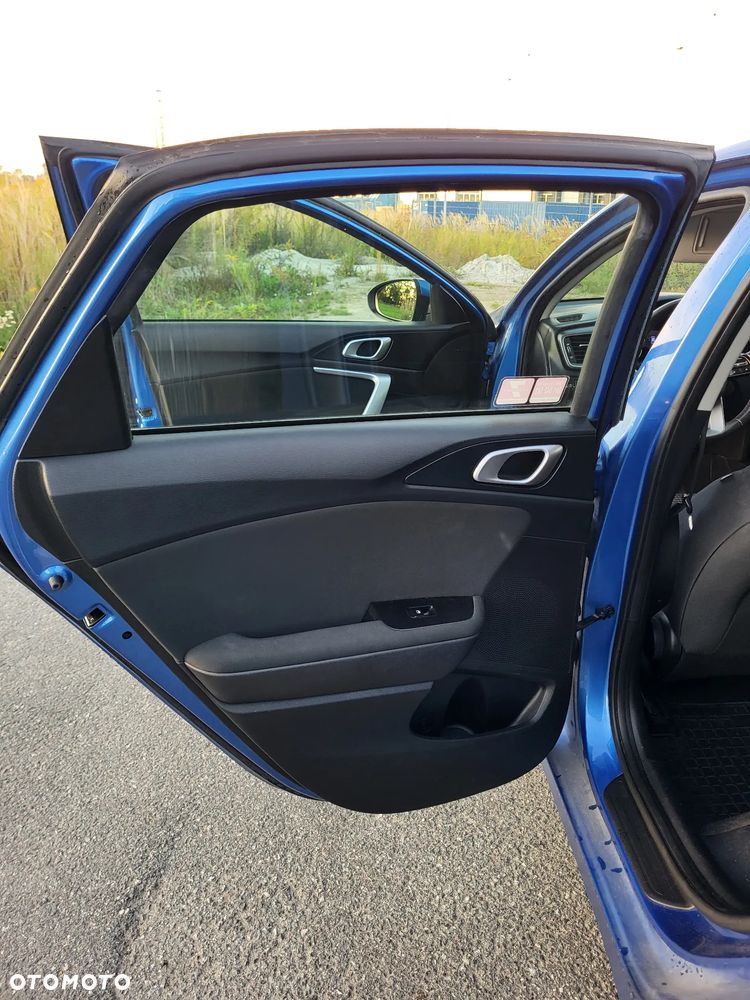 Kia Ceed - 16