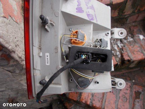 SKODA OCTAVIA III 3 13+ PRAWA TYLNA LAMPA KOMBI 1x LED DIODA ORYGINAŁ - 3