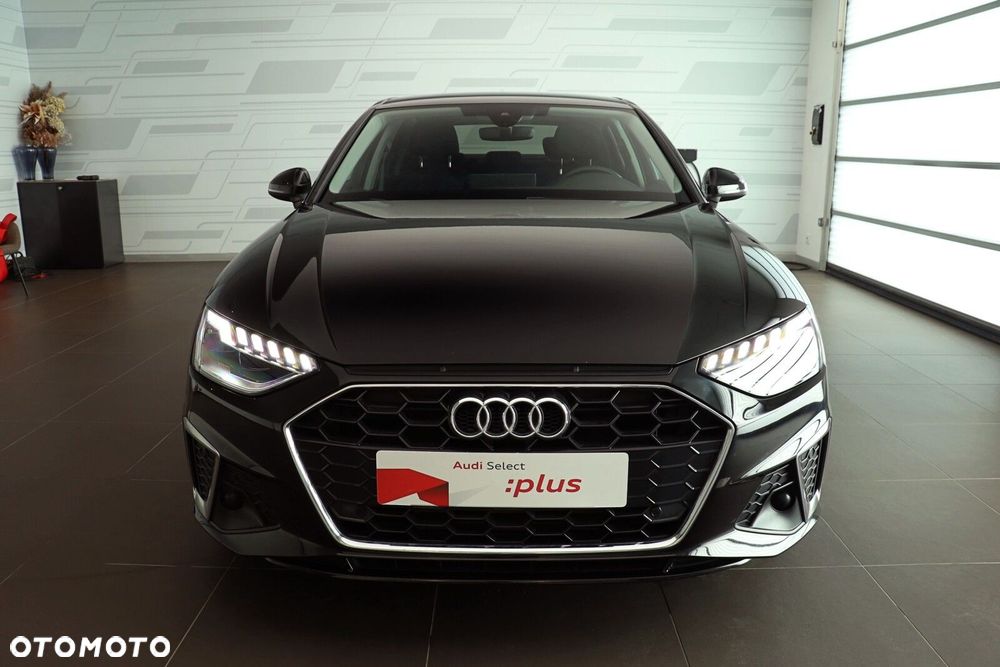 Audi A4 Limousine - 9