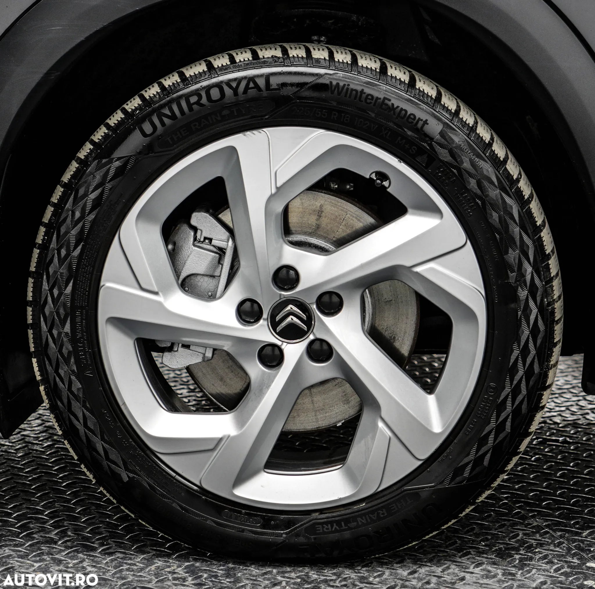 Citroën C5 Aircross 1.6 Hybrid FWD 225 EAT8 Shine - 33