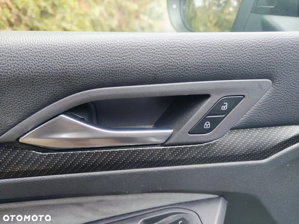 Volkswagen Golf 2.0 TSI OPF 4Motion DSG R - 13