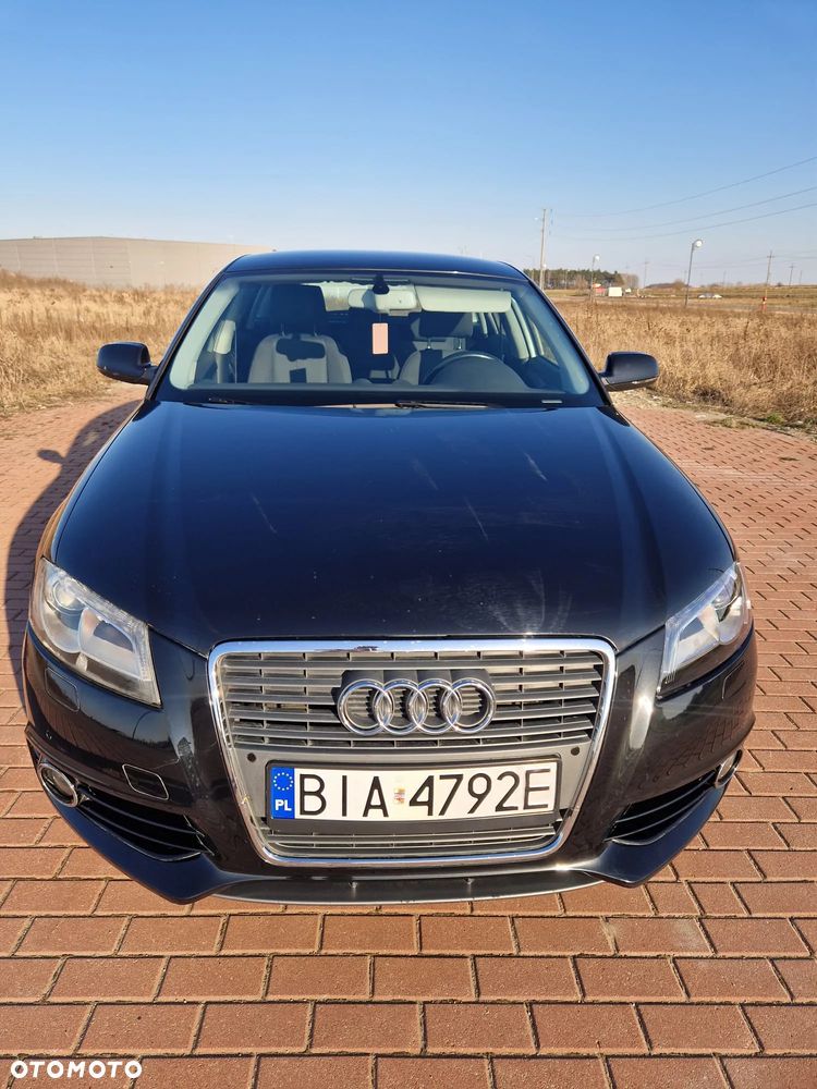 Audi A3 Sportback - 2